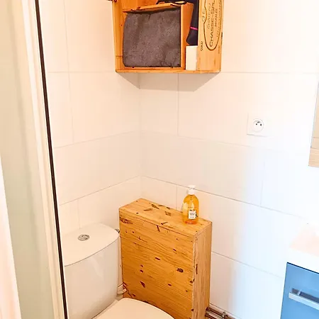 B Gare Saint-jean Apartamento *